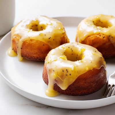 Mini Lemon Cakes